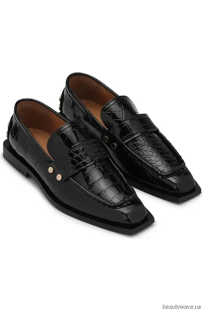 Chic French Girls Will Be Sporting This, This, and This in 2026