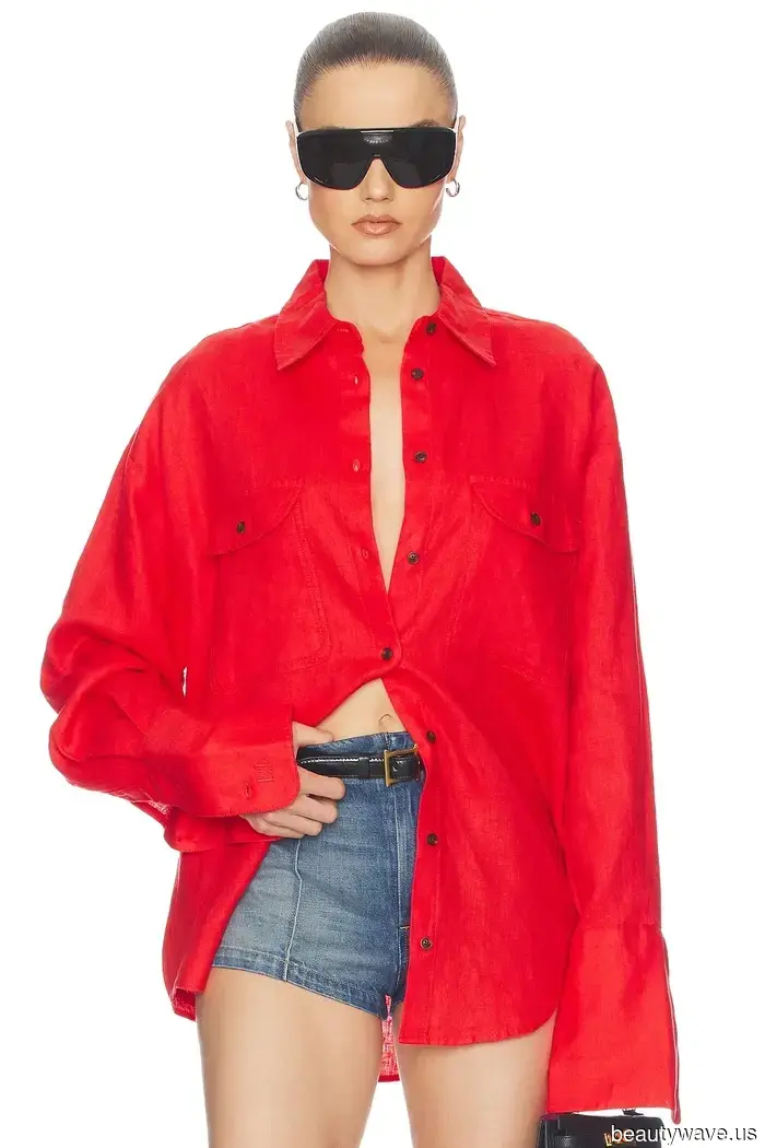 Here’s How Fashion Enthusiasts Dress for Summer Getaways to the Lake