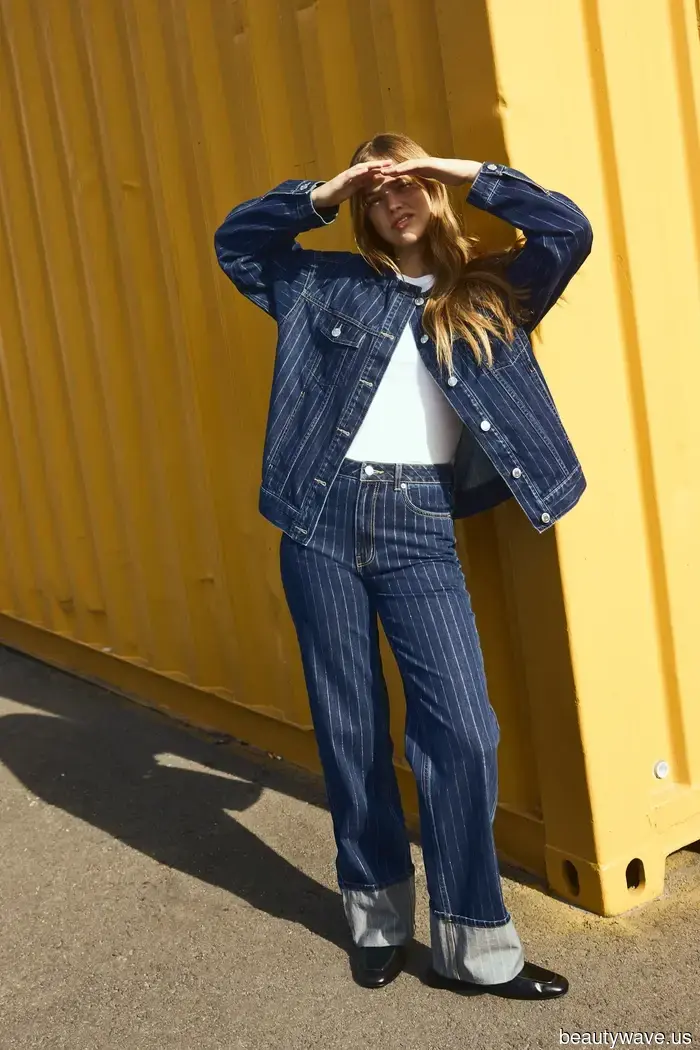 Spotted in the Lower East Side: The '80s-Inspired Denim That NYC's Trendiest Inhabitants Are Trading Their Blue Jeans For.