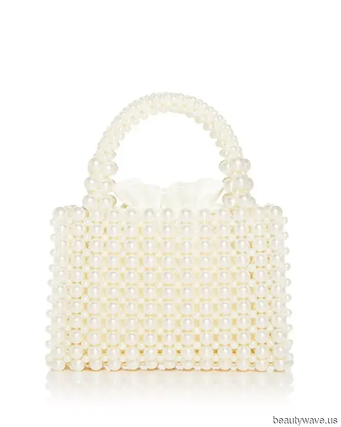 Fondamentalmente, tutto ciò che le persone della moda vogliono in questo momento è perline, e questi sono i loro preferiti.