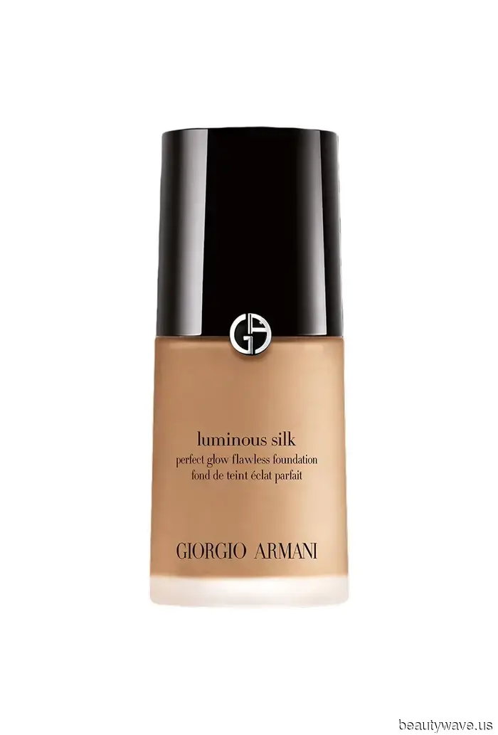 Olivia Dean's Beauty Styles Capture the Essence of Rom-Coms: 9 Instances That Won Our Hearts.