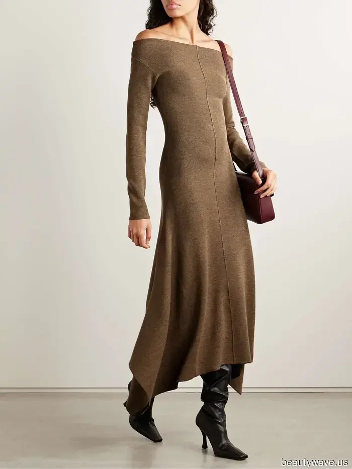 Gwyneth Paltrow recently drew inspiration from Carolyn Bessette Kennedy but replaced her '90s sandals with *this* shoe trend.