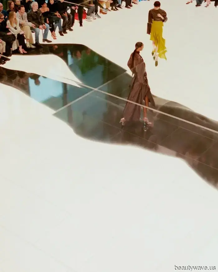 "Ropa Que Llora": El Último Espectáculo de Alaïa Fue una Celebración de la Artesanía