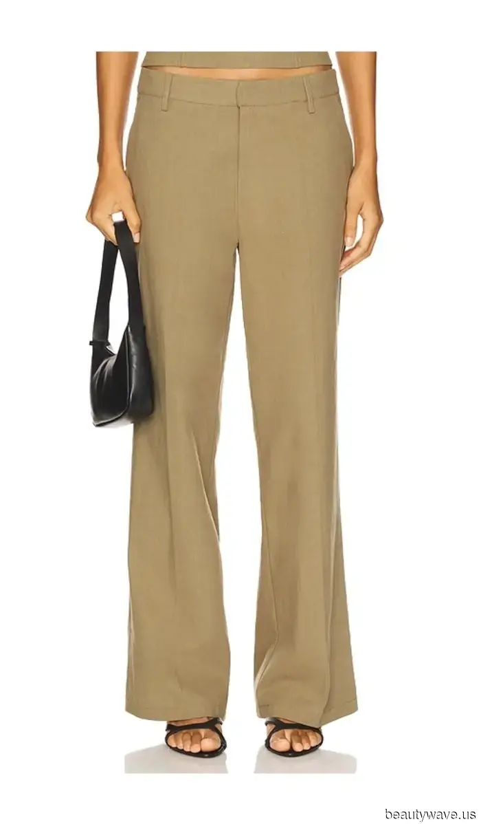 Ho impostato il limite di prezzo di ricerca Revolve a $150 e ho trovato questi 44 gioielli chic.