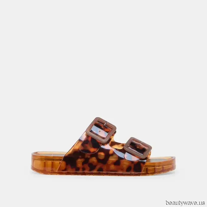 All the Trendy L.A. Girls Are Sporting These 5 Spring Shoe Trends for Their Matcha Latte Errands.