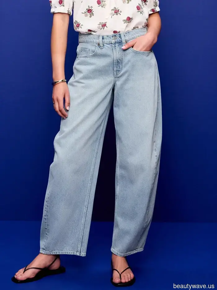 I create jeans professionally—here are the three denim trends to be aware of for Fall 2026.