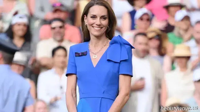 Dimentica i bianco di Wimbledon — al Centre Court, *questo* era il colore estivo da indossare con gli abiti