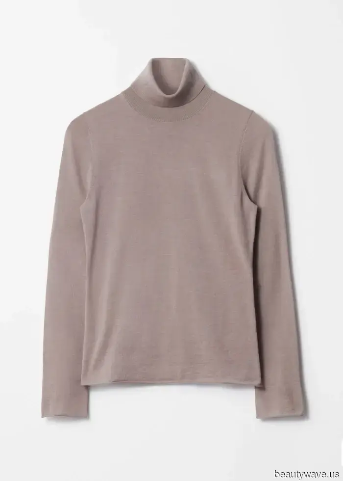 Leggings Are All I Want to Wear at the Moment—These 5 Tops Help Keep It Stylish