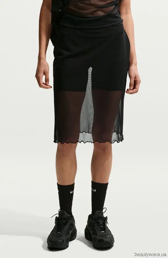 The Most Disputed Skirt Trend of Summer 2026 Is Also the Most Beautiful