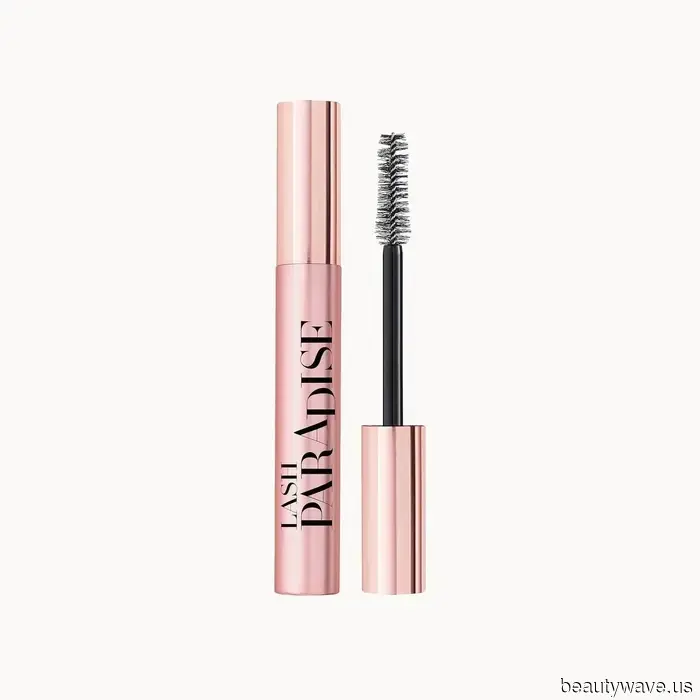 I specialize in "No Makeup" Makeup—These mascaras provide a natural appearance.