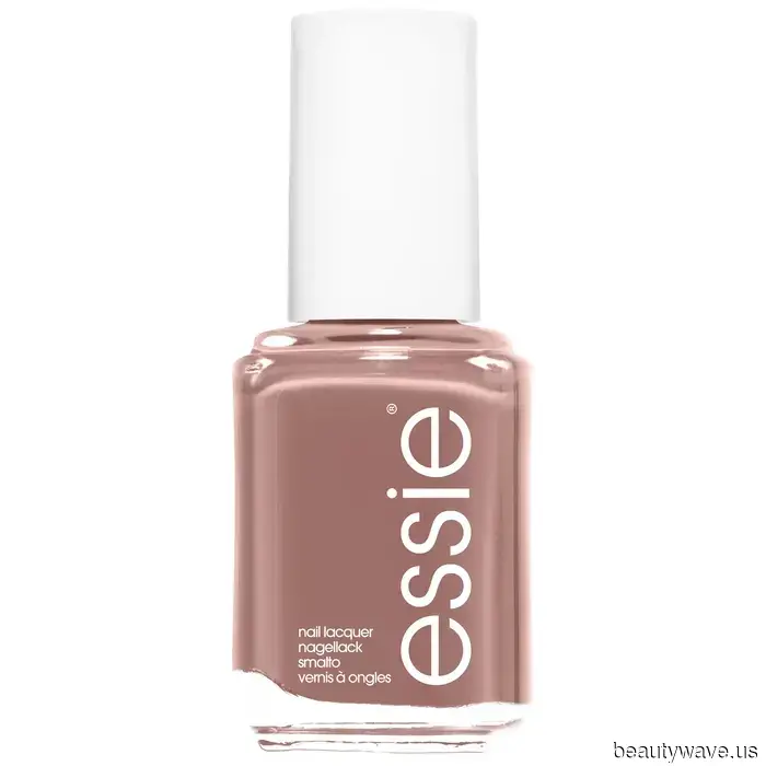 The Most Stylish Individuals Are Choosing This Luxe-Looking Nail Color for Their Toes This Spring.