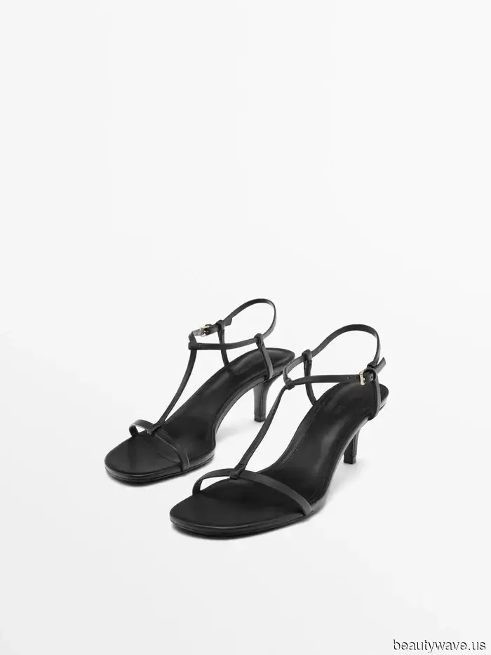 The most fashionable women I know are pairing shorts with these classic shoe trends this summer.