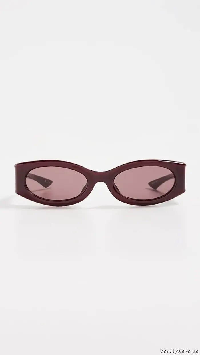 Pairing burgundy with black is fashionable, but stylish celebrities in their 50s opt to wear it with this color instead.
