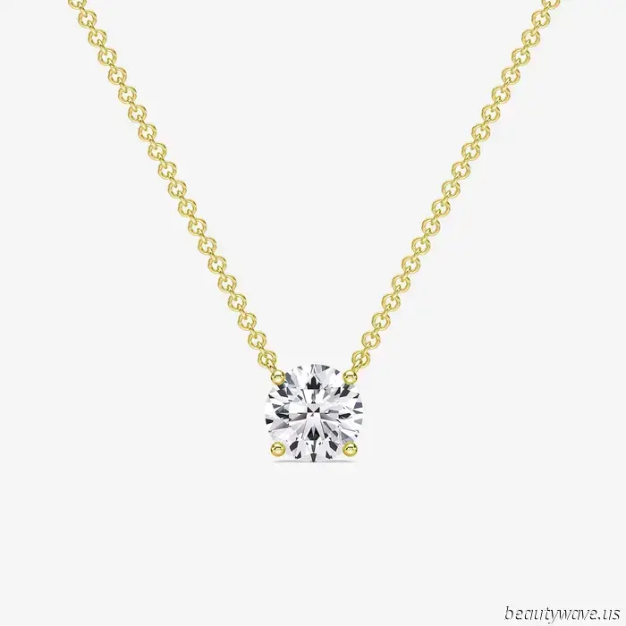 20 Waterproof Jewelry Items You’ll Spot on Every Trendy Beachgoer, from Miami to Mallorca