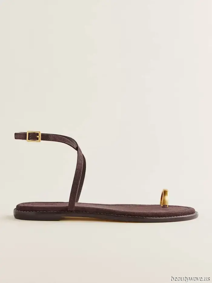 Sorry Birkenstock Bostons, but this is the fashionable sandal that stylish individuals are currently opting for.