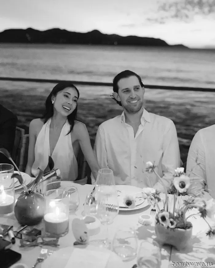 Phoebe Philo! Ralph Lauren! Colleen Allen! Die Braut trug 7 makellos elegante Looks für ihre Hochzeit in Saint Bart's.