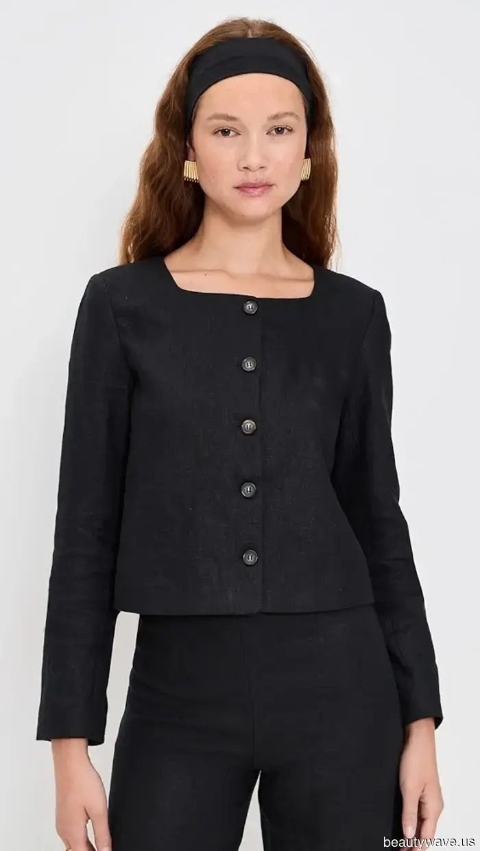 Не носите джинсы-буткаты, не увидев, как Риз Уизерспун только что их стилизовала в Нью-Йорке.