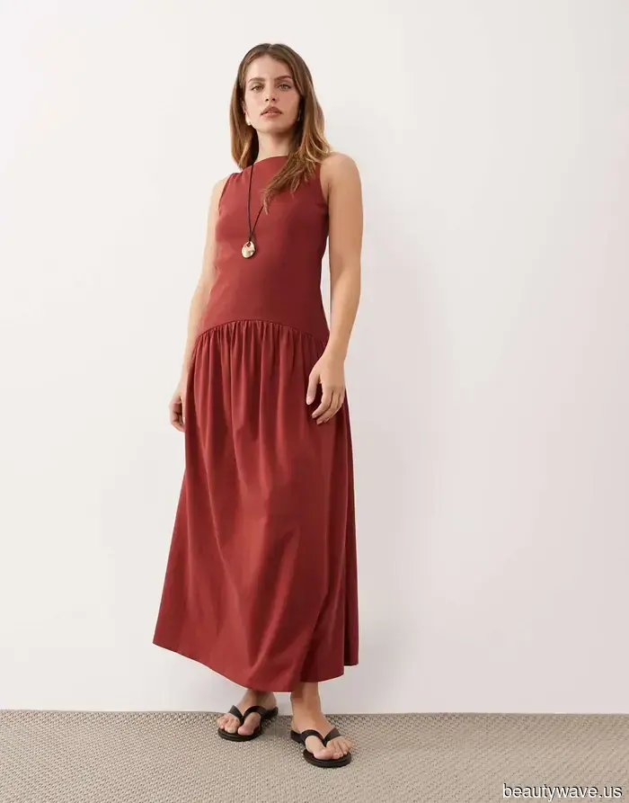 I'm 5'2"—5 Chic Petite Dresses I'll Be Wearing Frequently This Spring