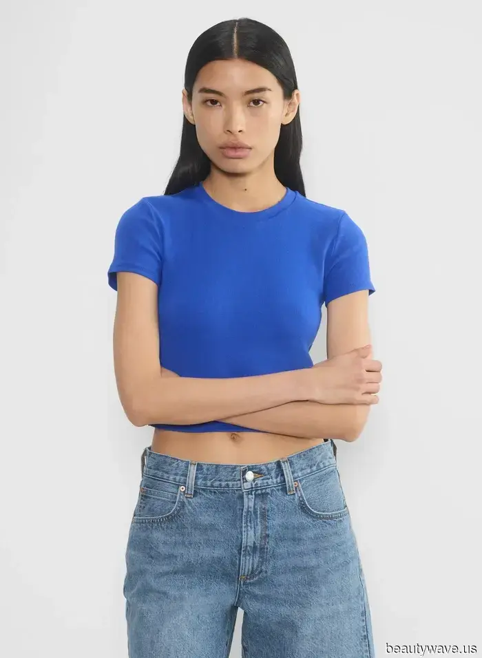 6 Shirt Trends That Stylish Girls Are Pairing With Baggy Jeans