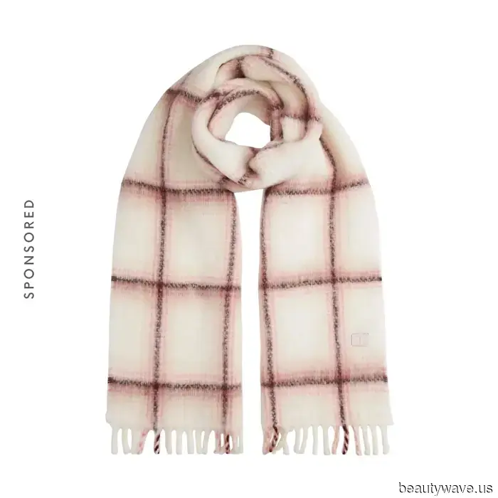 Store owner and writer Laurel Pantin shared with me her stylish holiday gift selections.