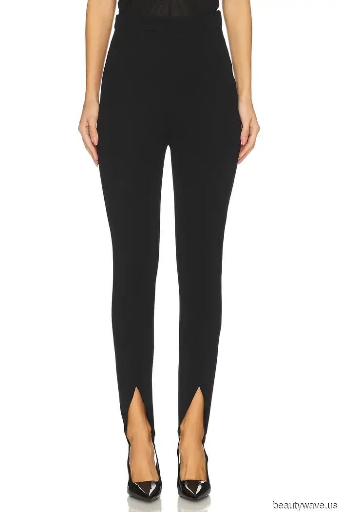 This Previously Outdated Legging Trend Is Being Revived by Designers and the Fashion Community.