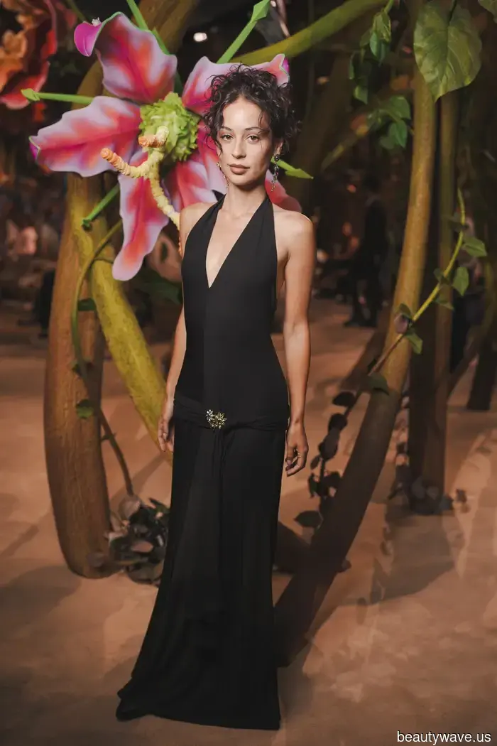 Chanel! Dior! Schiaparelli! Hier ist alles, was Sie von der Pariser Haute Couture Woche sehen müssen.