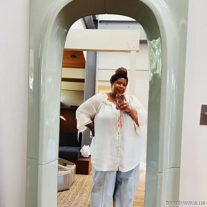 Ovunque guardo, le persone di moda indossano queste 7 tendenze estive con i jeans.