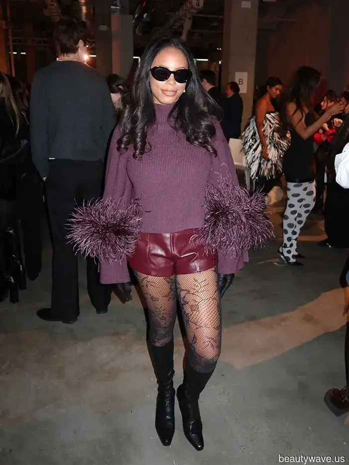Move Over, Riding Boots—Recently, I've Been Reaching for This Flat Boot Trend More Frequently.
