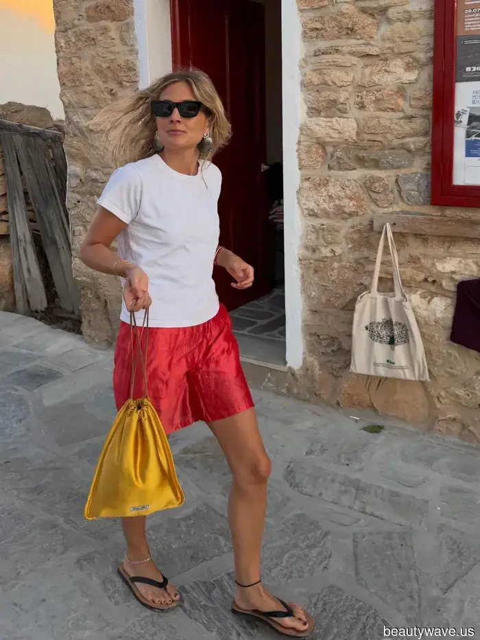 I’ve been organizing a trip to Greece—here are the 5 outfits I’ll be bringing along.