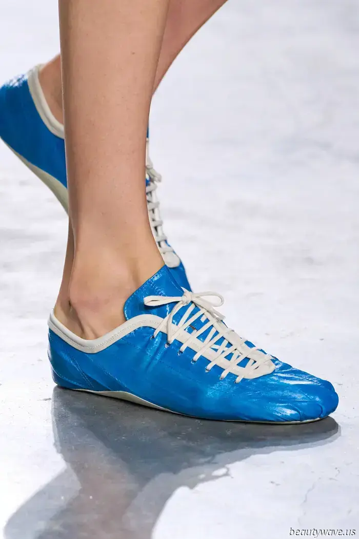 Le sneaker It della primavera 2026 hanno appena debuttato a Parigi da Dries Van Noten