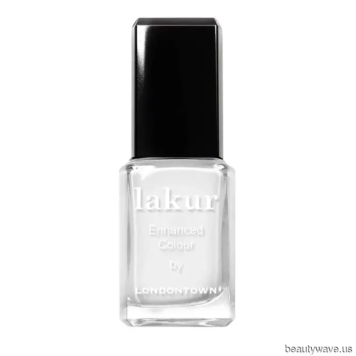 Se indossi uno di questi 18 design di unghie preppy, presumerò che trascorri l'estate a Nantucket.