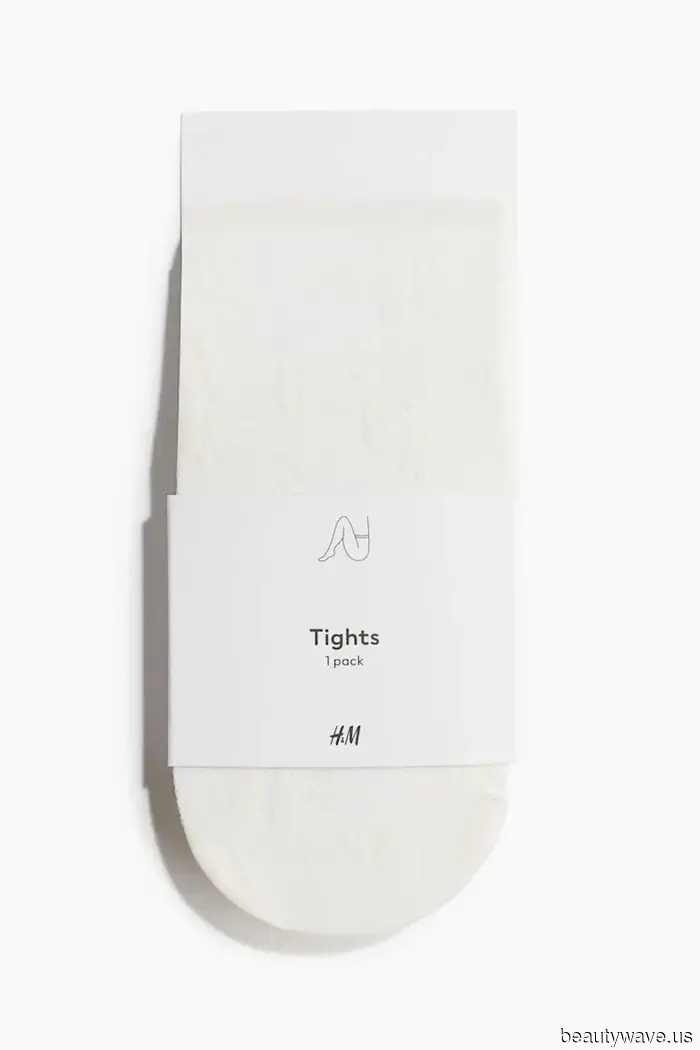 Apologies, Black Tights—Fashionable Dressers Everywhere are Choosing These Elegant Colored Alternatives.