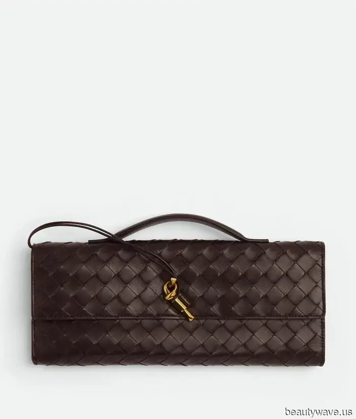 The "Dull" Pant Trend for Fall 2025 That Stylish Individuals Are Swapping Their Black Trousers For