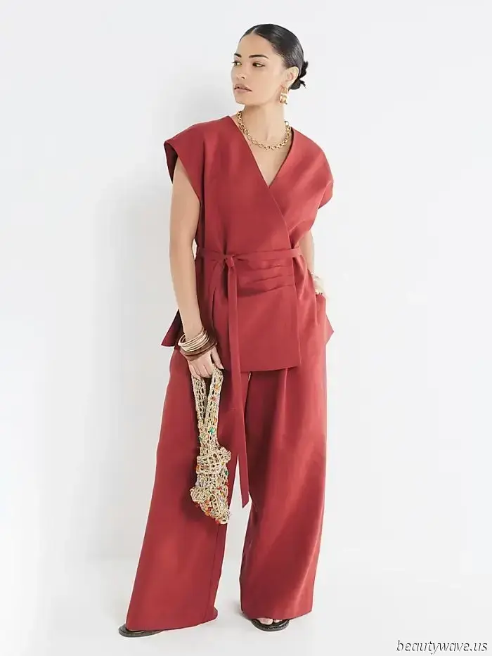 As a 4'11" fashion editor, you can take my word for it—these are the 13 top fashion brands for petites.