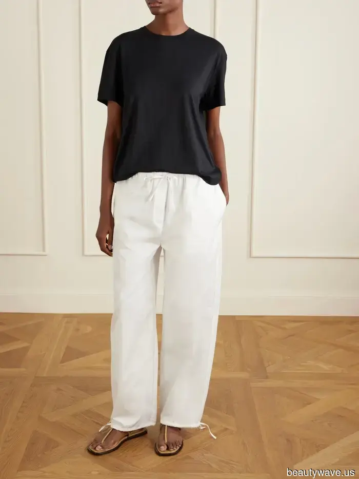 Not Linen, Not Taffeta—Stylish Dressers Are Embracing This Transitional Trouser Trend for Autumn.