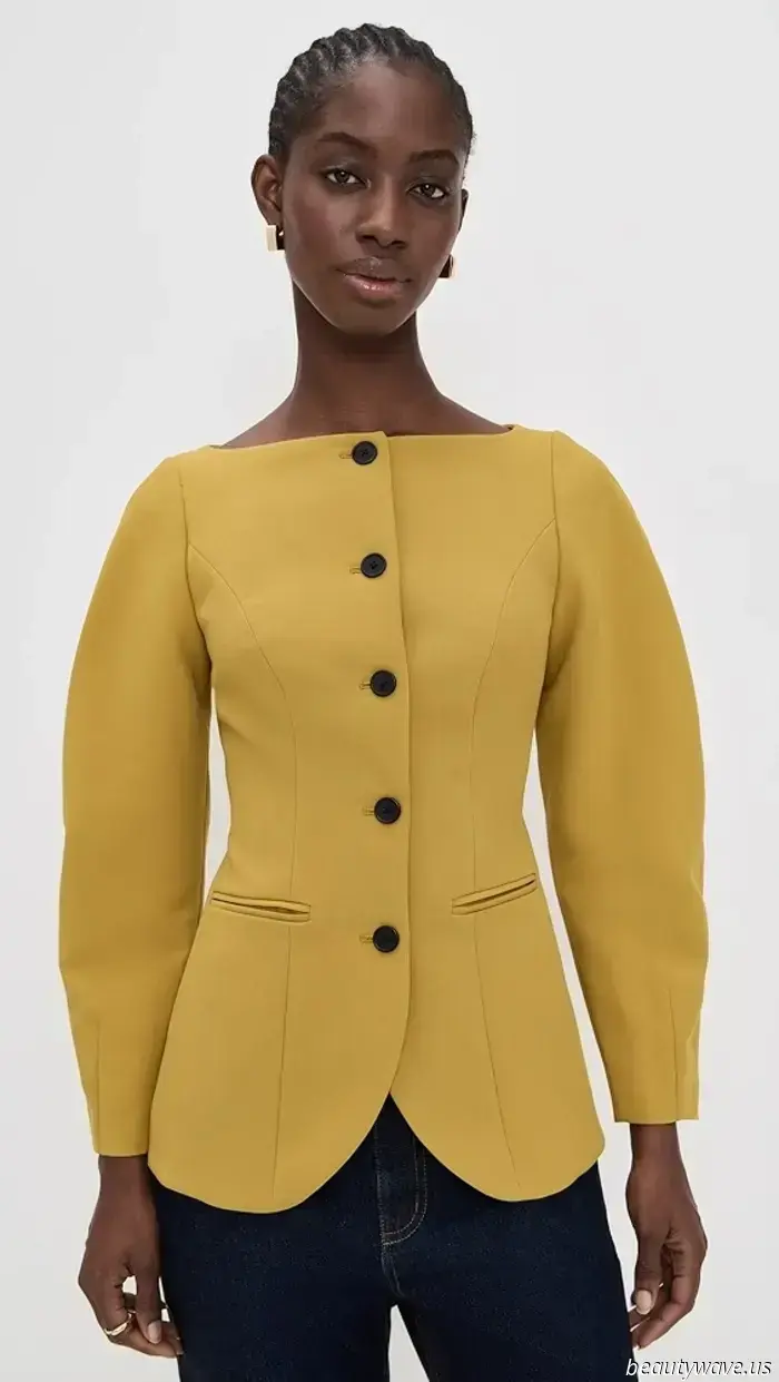 If I see you sporting this stylish blazer trend instead of a classic one, I’ll recognize you as a fashion-forward individual.