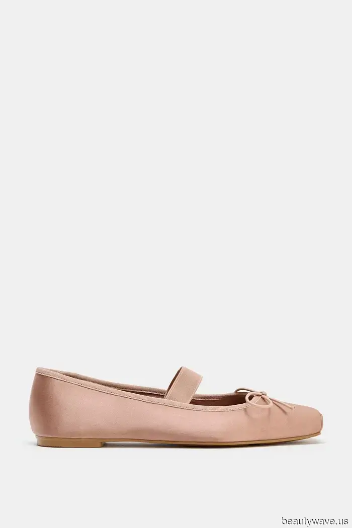 Indeed, ballet flats pair well with skirts, but they look even better in this Parisian-endorsed combination.
