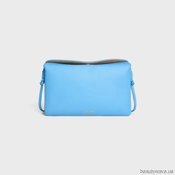 So auszusehen, als wäre man gerade ein Mode-Mensch, ist so einfach wie das Tragen dieser beiden von Chanel genehmigten Farben zusammen.
