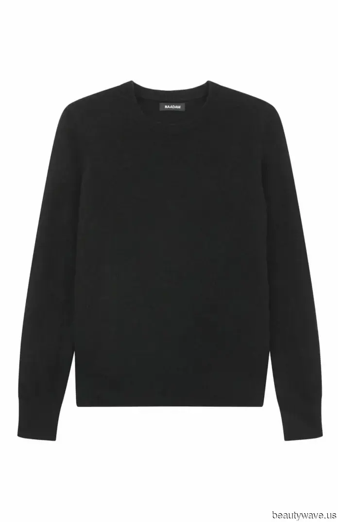 Jennifer Lawrence has confirmed that this is how to style a simple sweater for Fall 2025.