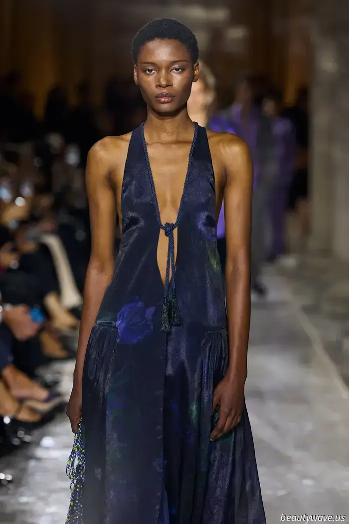 Giorgio Armani's 50th—and final—collection paid tribute to the legacy of the late designer.