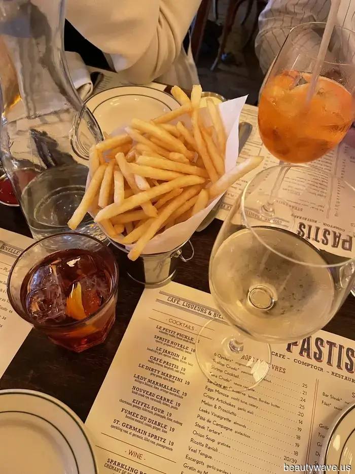 All the experiences, outfits, activities, and meals of the Who What Wear editors during NYFW.