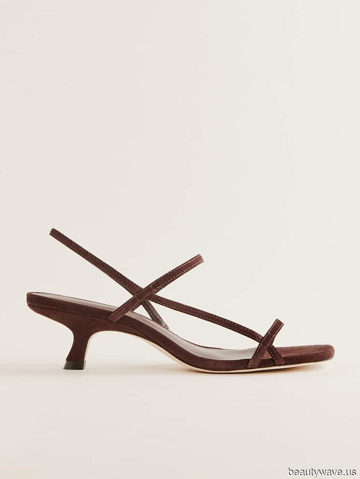 Pamela Anderson Continues to Disregard This Time-Honored Fashion Rule (and Editors Are Thrilled)