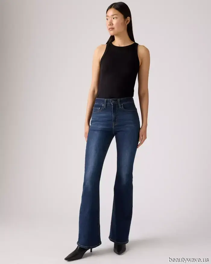 Forget the skinny jeans—women in their 40s are embracing this stylish denim trend paired with black flats instead.