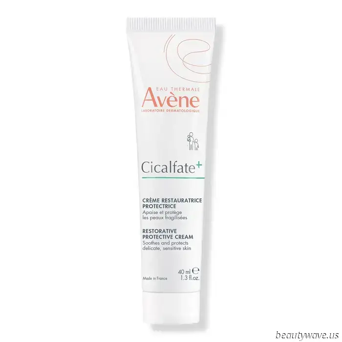Psst, incluso los dermatólogos no pueden resistirse a estos 14 imprescindibles de la farmacia francesa que son increíblemente buenos