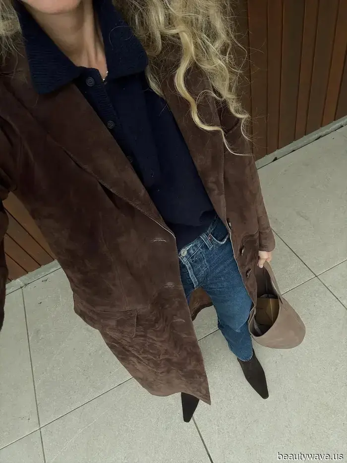 Mode-Mädchen haben alle anderen Trends für Knöchelstiefel für diesen&nbsp;einen spezifischen&nbsp;reich aussehenden Stil aufgegeben.