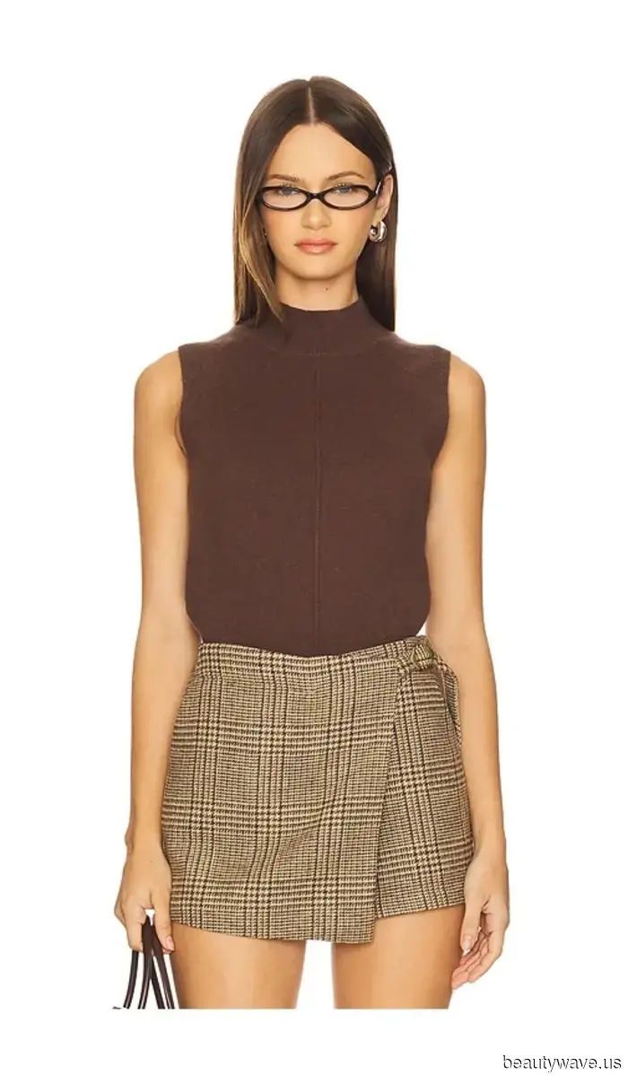 Ho impostato il limite di prezzo di ricerca Revolve a $150 e ho trovato questi 44 gioielli chic.