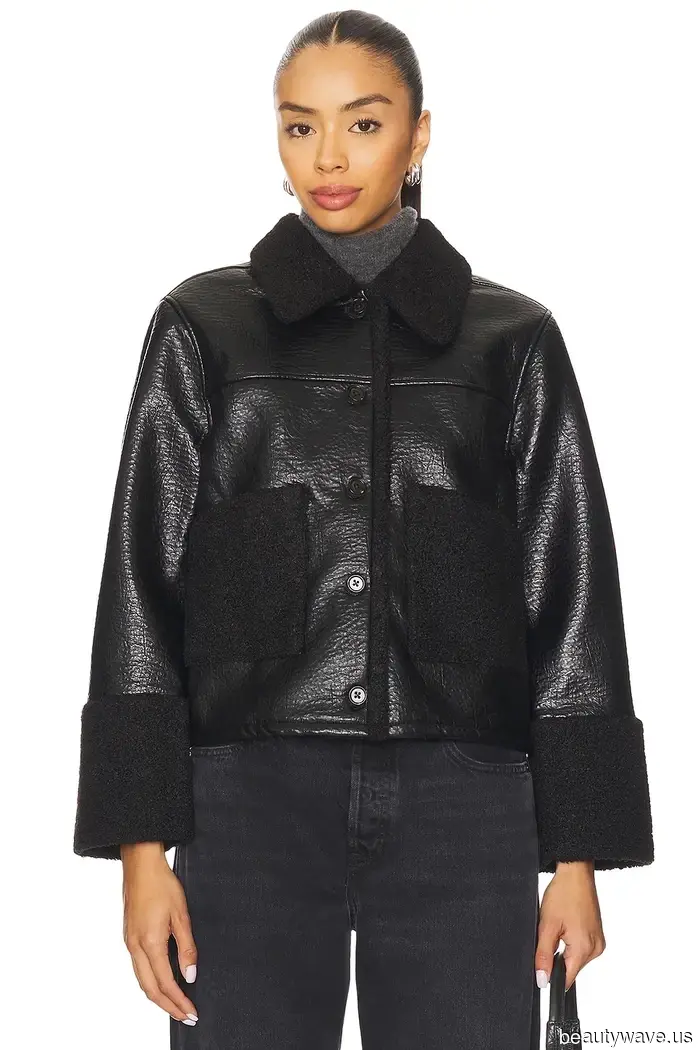 30 зимних предметов до $500, которые я обязательно куплю в Revolve в следующем месяце