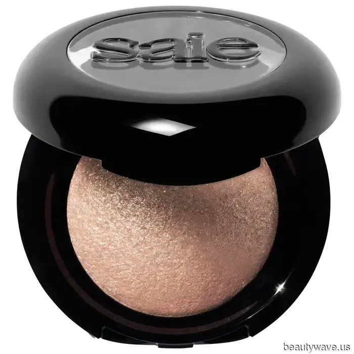 From a Chili Lip Plumper to Smoothing Foundations—13 Products That Made the Biggest Impression on WWW Editors in August.