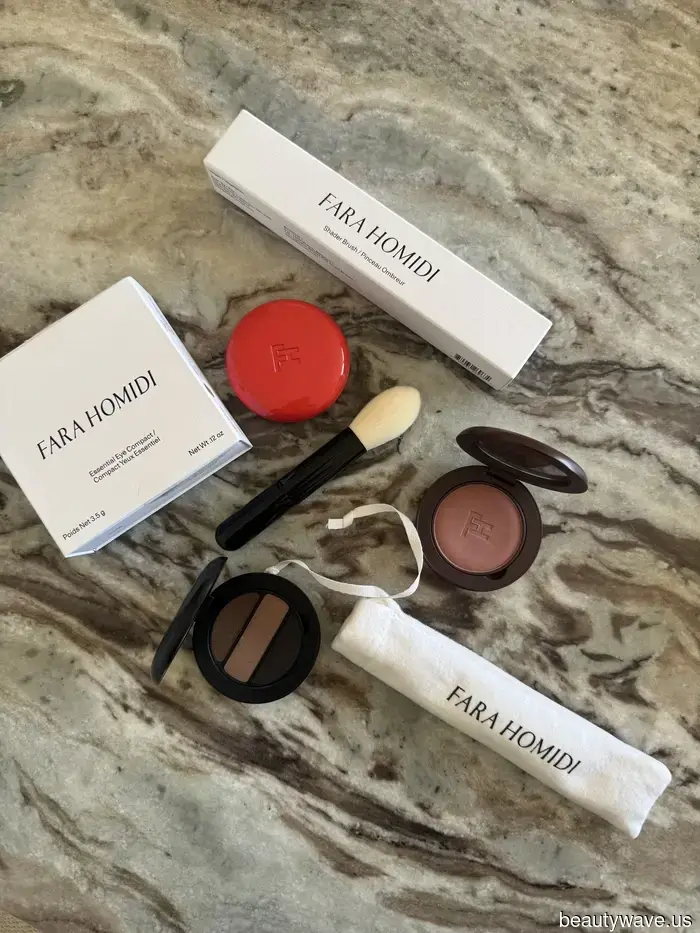 I've dedicated years to perfecting my "effortlessly chic" appearance—here are the makeup products I…