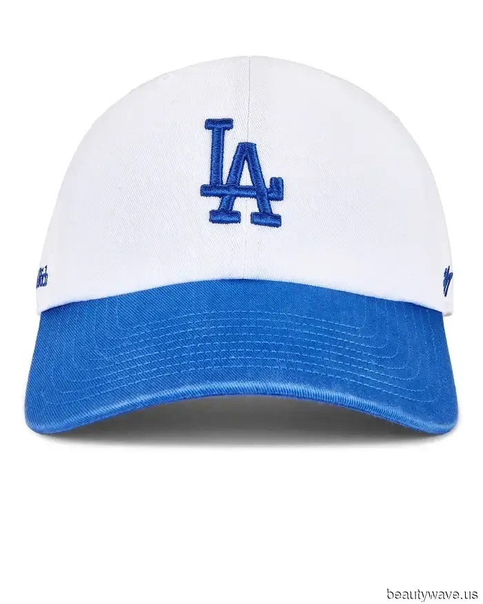 7 Outfit Trends You’ll Spot on Every Fashionable Traveler at the Airport This Autumn